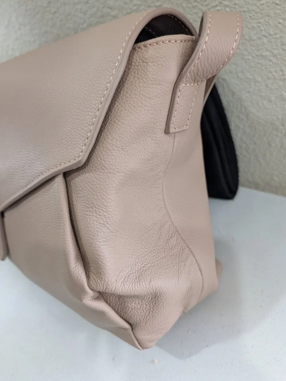 Mina Baie Audrey Leather Shoulder/ Crossbody Diaper bag + Dust Bag